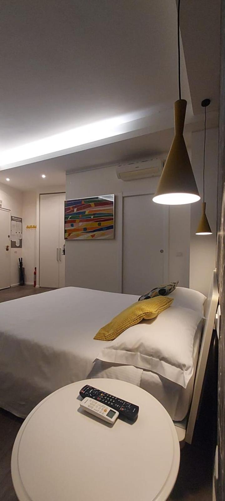 Marcona24 Aparthotel Милано Екстериор снимка